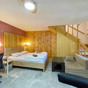 https://mariami-apartment-old-tbilisi.alltbilisihotels.com